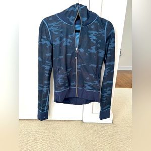 Lululemon navy camo jacket